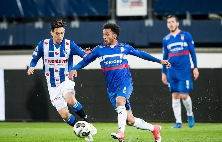 年他在单赛 年他在单赛