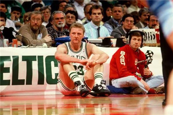 他通过这些 他通过这些